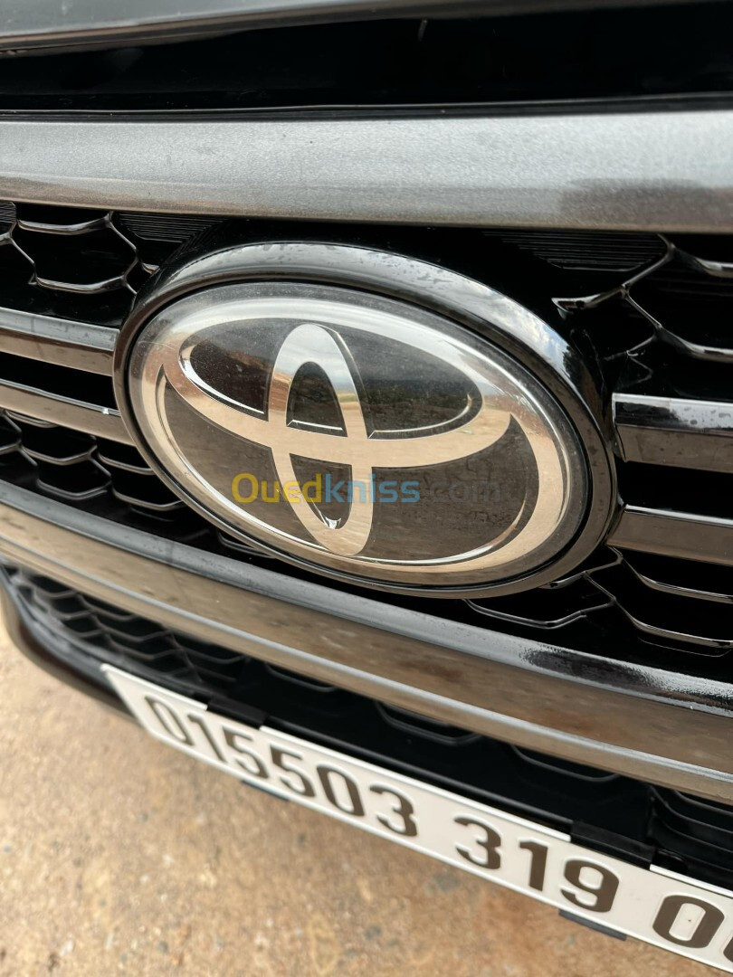 Toyota Hilux 2019 LEGEND DC 4x4 Pack Luxe Béjaïa Bejaia Ouedkniss