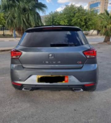 Seat Ibiza 2018 FR Oum El Bouaghi Oum el bouaghi Ouedkniss Algérie