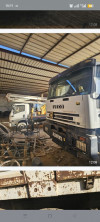 camion grue Ivico 2010