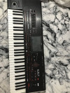 Piano pa4x