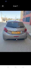 Peugeot 208 2014 Silver Line