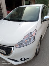 Peugeot 208 2015 Allure