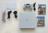 Console PS4 slim blanche 500G en excellent état avec 2 jeux