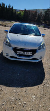 Peugeot 208 2015 Allure