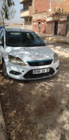 Ford Focus 4 portes 2010 Focus 4 portes