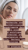 Recherche de un esthéticienne professionnel dans les ciles et les ongles 