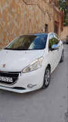 Peugeot 208 2015 Allure