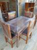 Table de cuisine  bois rouge 