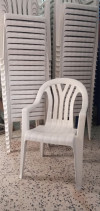 كراسي و طاولات بلاستيكية CHAISES ET TABLES PLASTIQUE