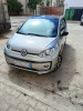 Volkswagen Up 2023 Bleu motion