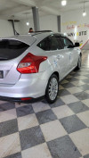 Ford Focus 5 portes 2015 Titanium