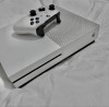 xbox one s + manette + jeux