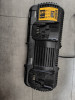 DeWalt chargeur batterie double 4A 