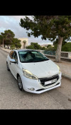 Peugeot 208 2015 Allure