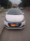 Peugeot 208 2015 Allure Facelift