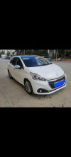 Peugeot 208 2018 Allure