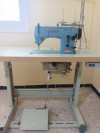 Machine a coudre et broderie 