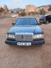 Mercedes 250D 1988 124