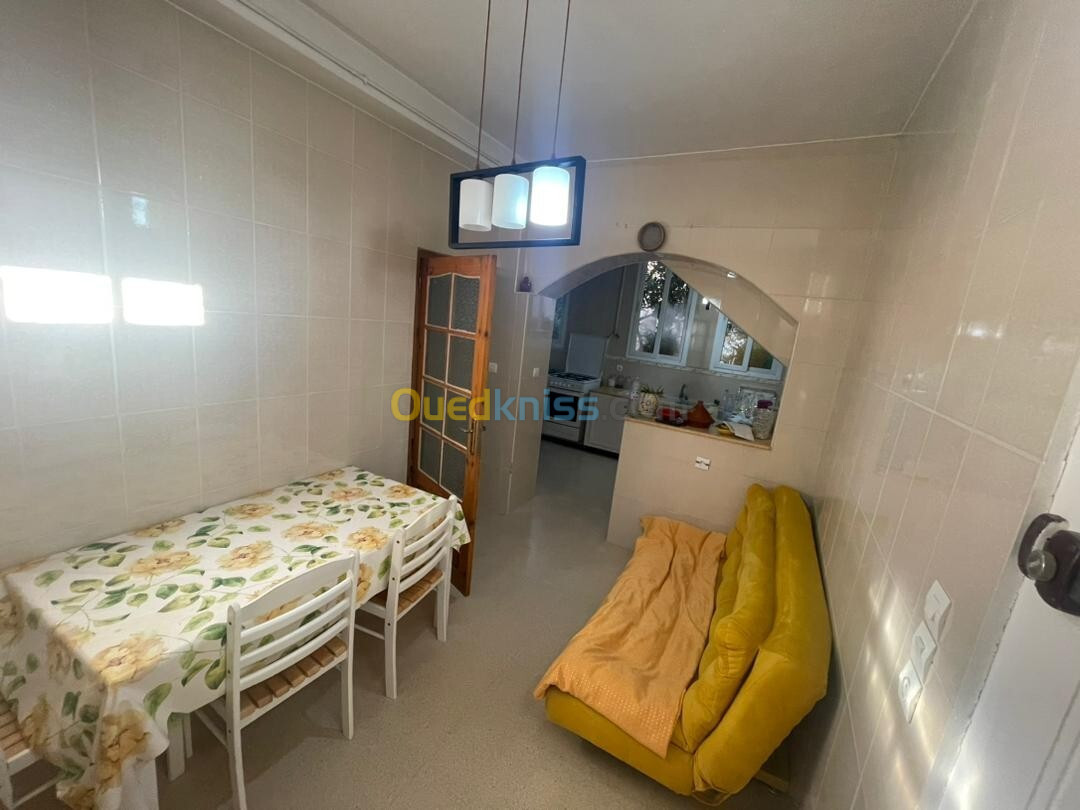 Location Niveau De Villa F4 Alger El marsa