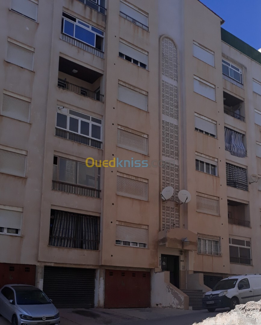 Location Appartement F4 Alger Souidania