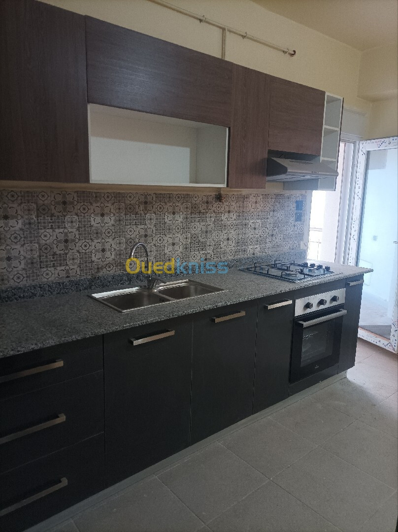 Location Appartement F4 Oran Oran