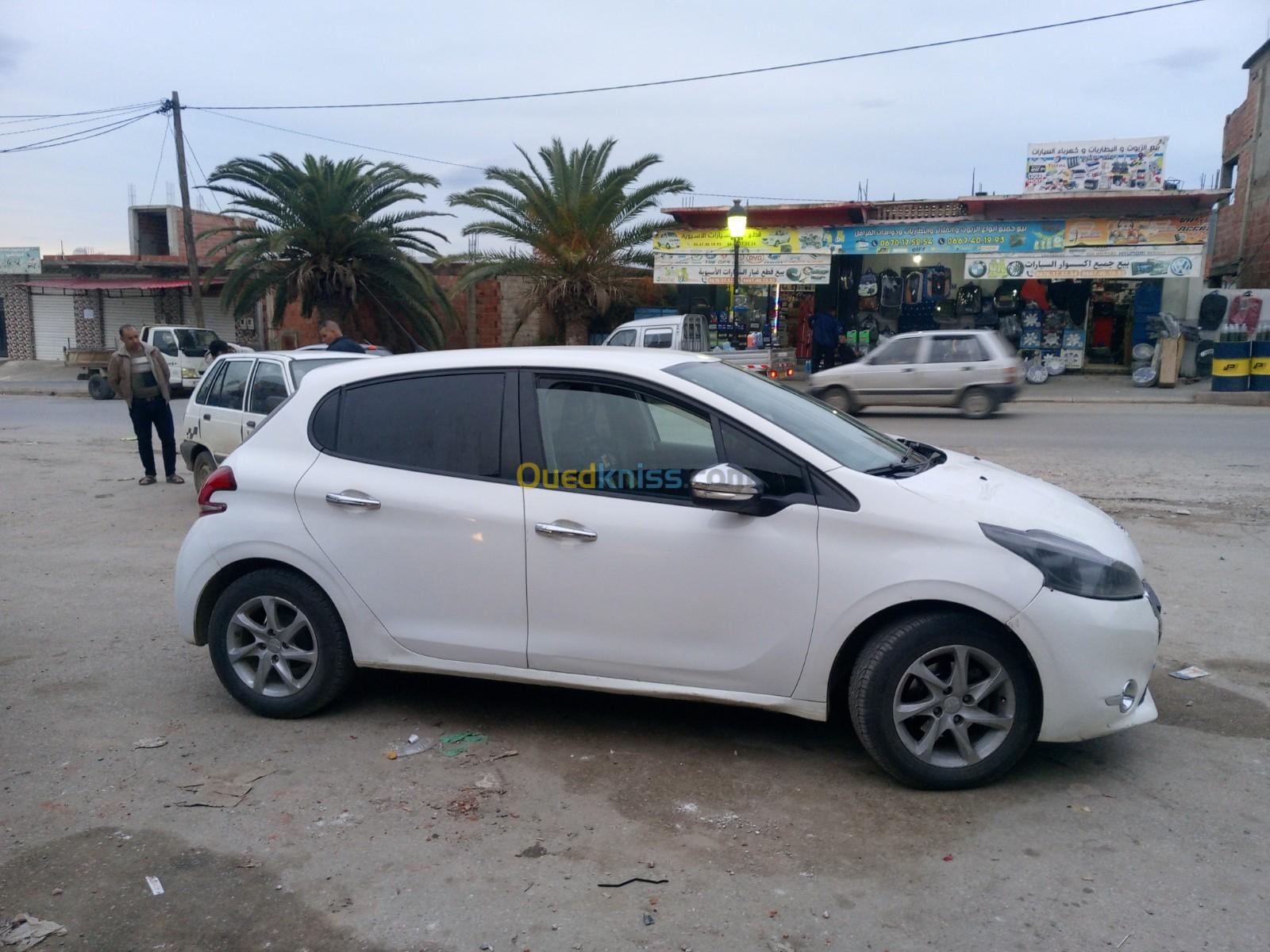 Peugeot 208 2016 Access