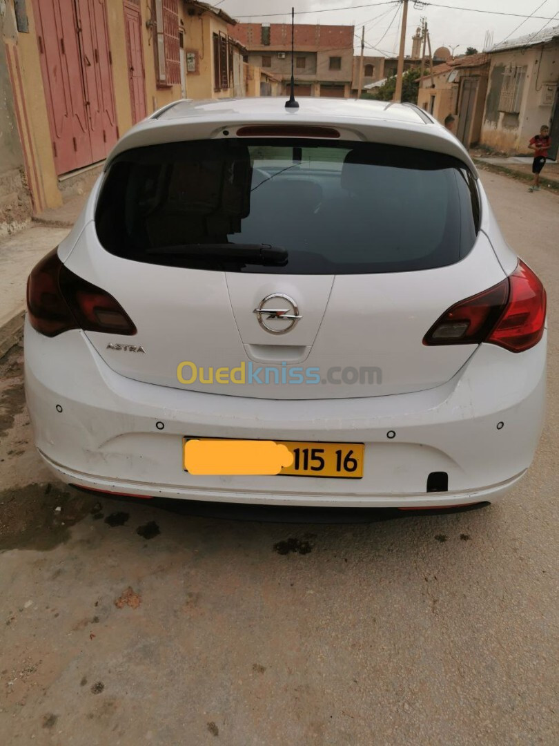 Opel Astra 2015 Astra