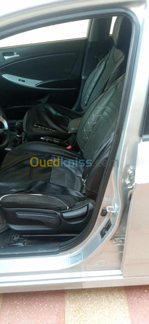 Hyundai Accent RB  4 portes 2013 Accent RB  4 portes