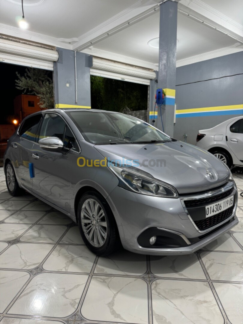 Peugeot 208 2019 Allure Facelift