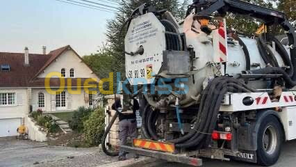 Camion vidange débouchage 