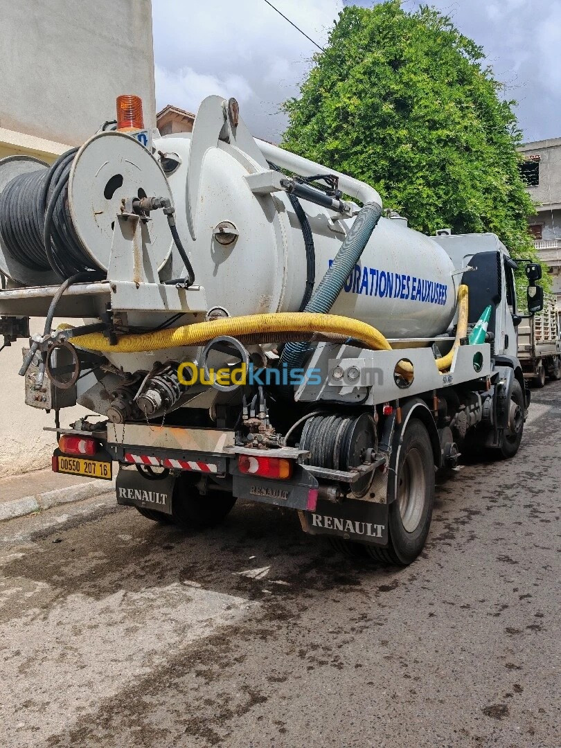 تسريح المجاري Camion débouchage canalisation  Camion vidange