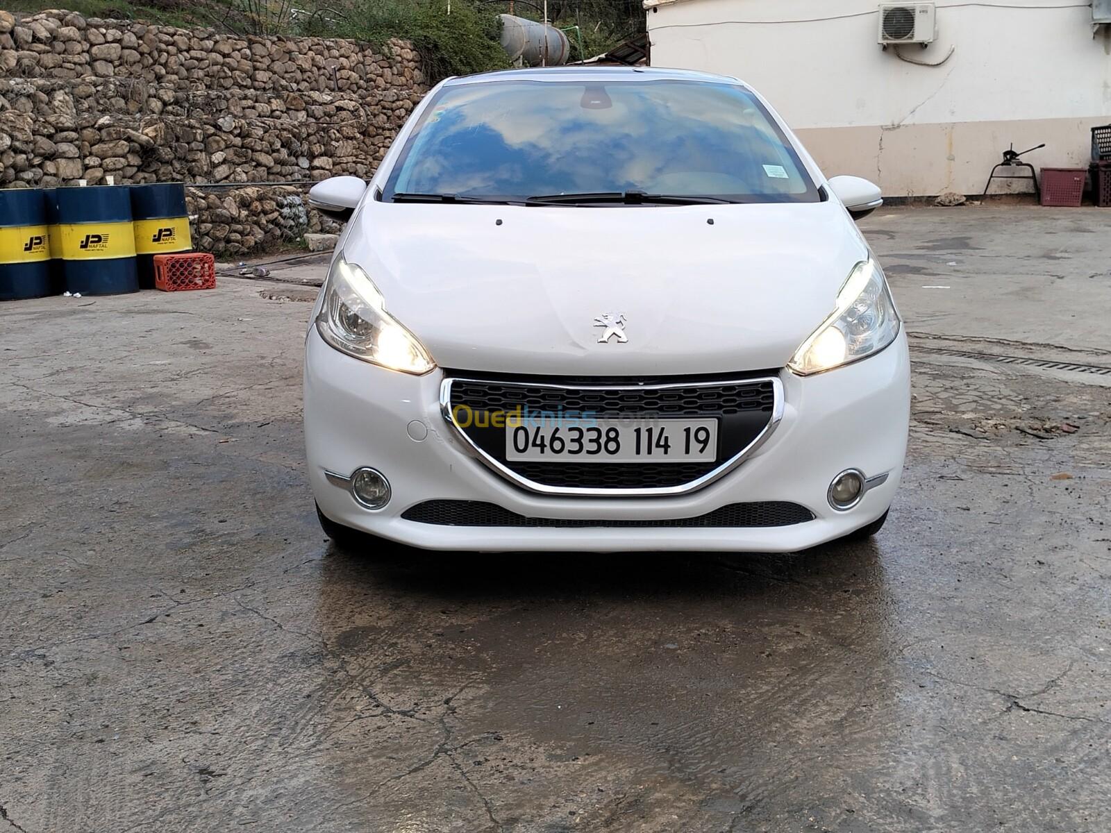 Peugeot 208 2014 Allure