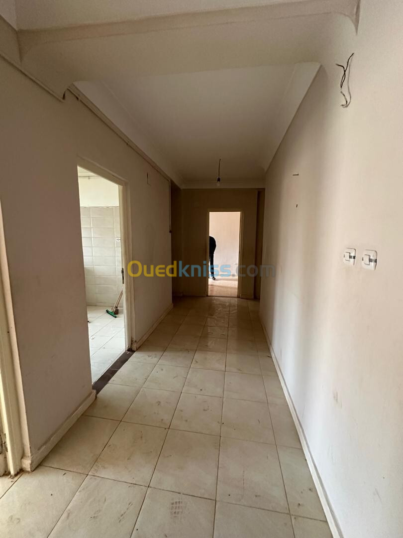 Vente Appartement F3 Oran Bir el djir