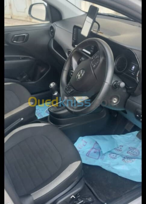 Hyundai Grand i10 2022 