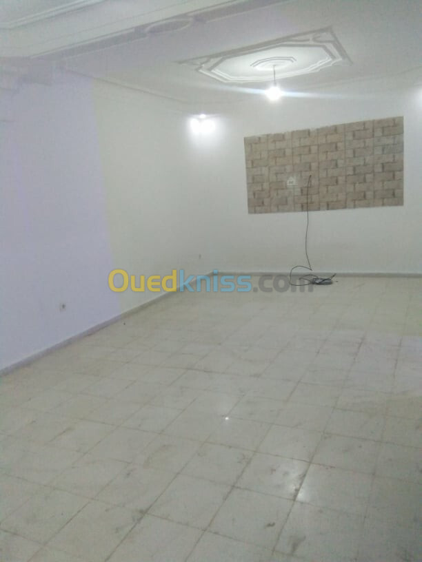 Location Niveau De Villa F4 Annaba El hadjar