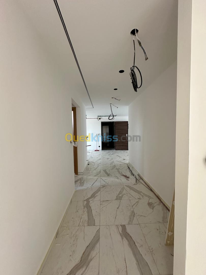 Vente Appartement F5 Alger Bordj el kiffan