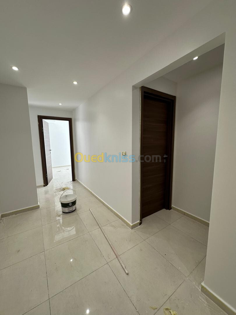 Vente Appartement F5 Alger Bordj el kiffan