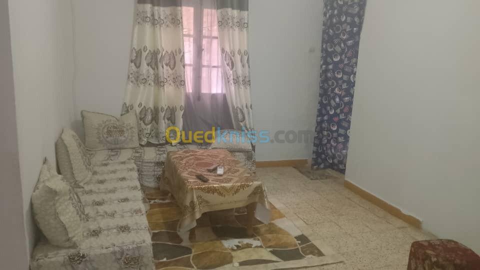 Location vacances Appartement F3 Mostaganem Hadjadj