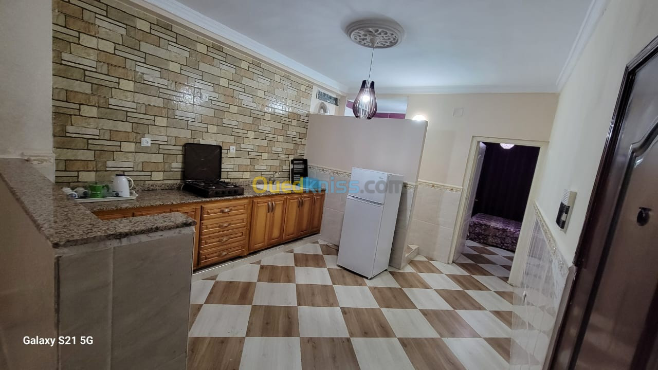 Location vacances Appartement F2 Aïn Témouchent Beni saf