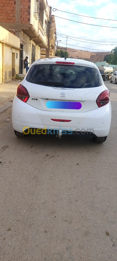 Peugeot 208 2018 Allure Facelift