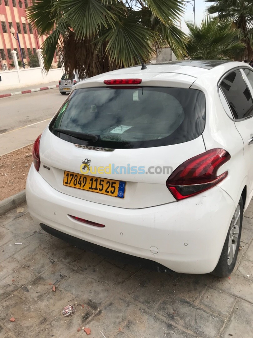 Peugeot 208 2015 208