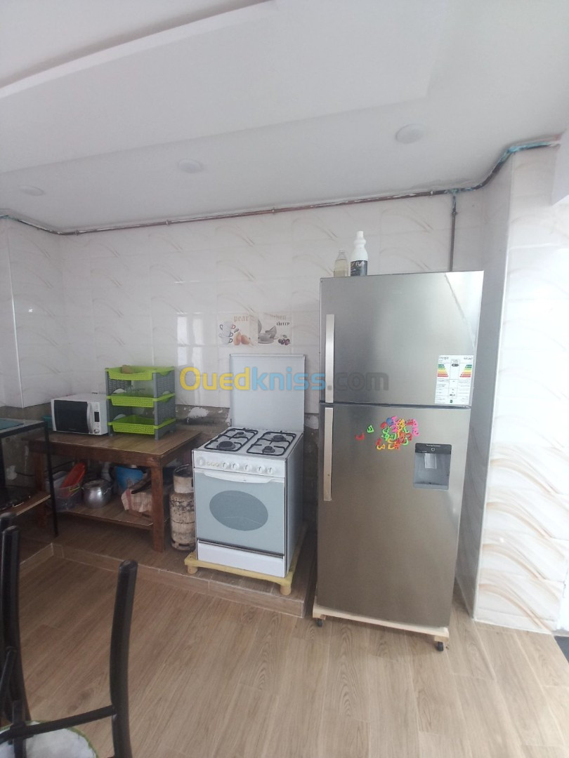 Location Appartement F4 Mostaganem Mezghrane