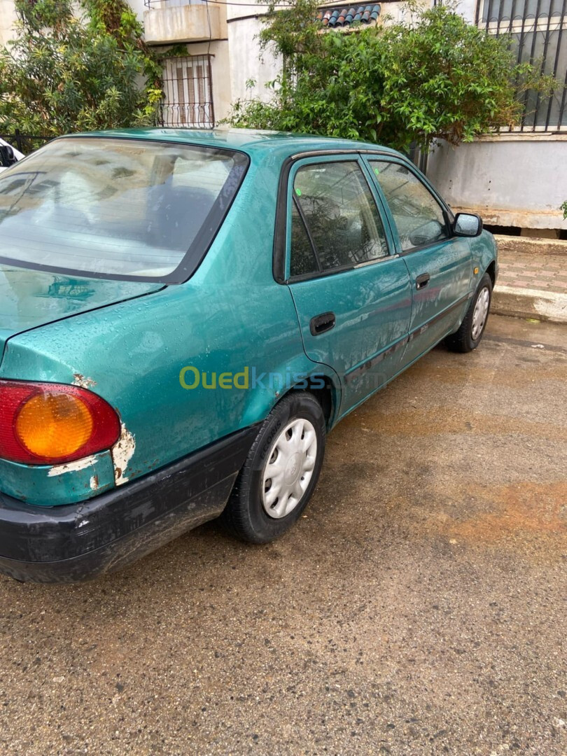 Toyota Corolla 1999 