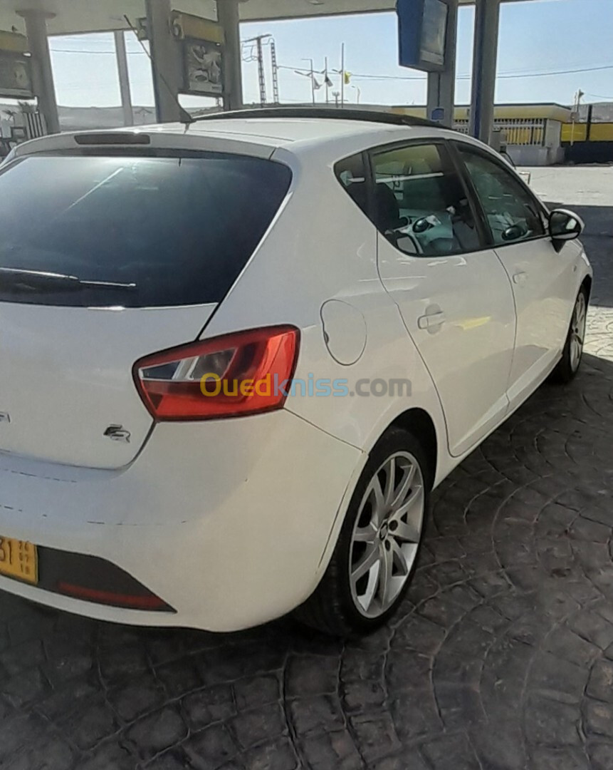 Seat Ibiza 2012 Fully +Toit ouvrant