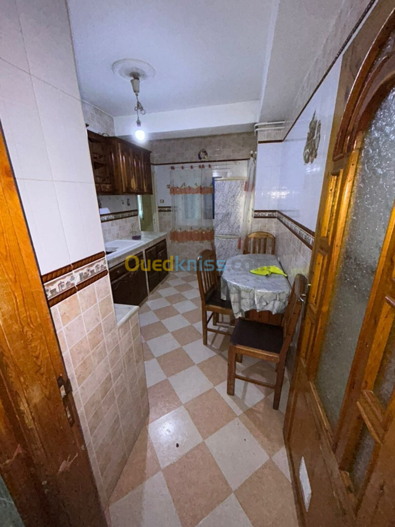 Location Appartement F4 Alger Bab ezzouar