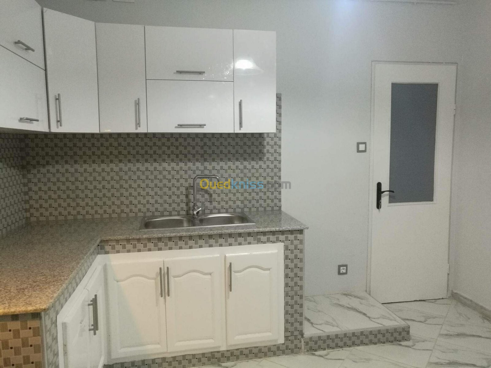 Location Appartement F3 Oran Arzew