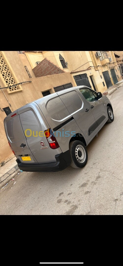 Fiat Doblo 2024 2 place oran