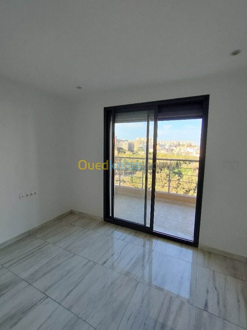 Location Appartement F4 Alger Hydra