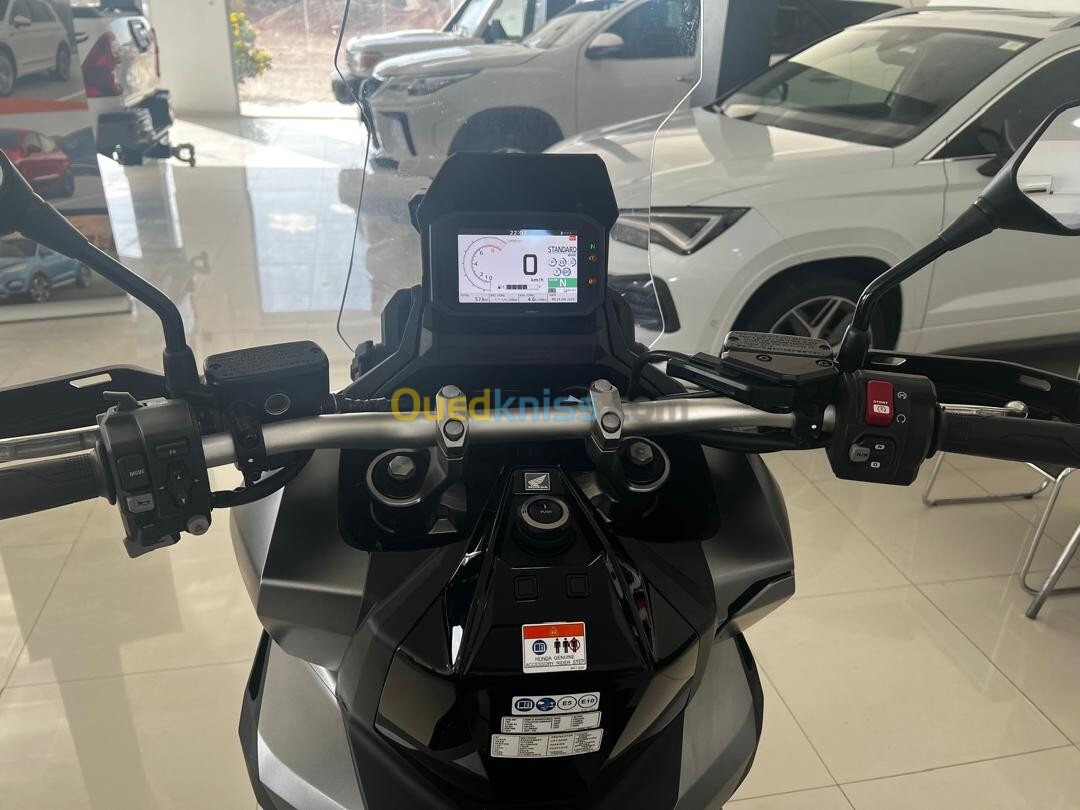 Honda X ADV 2023