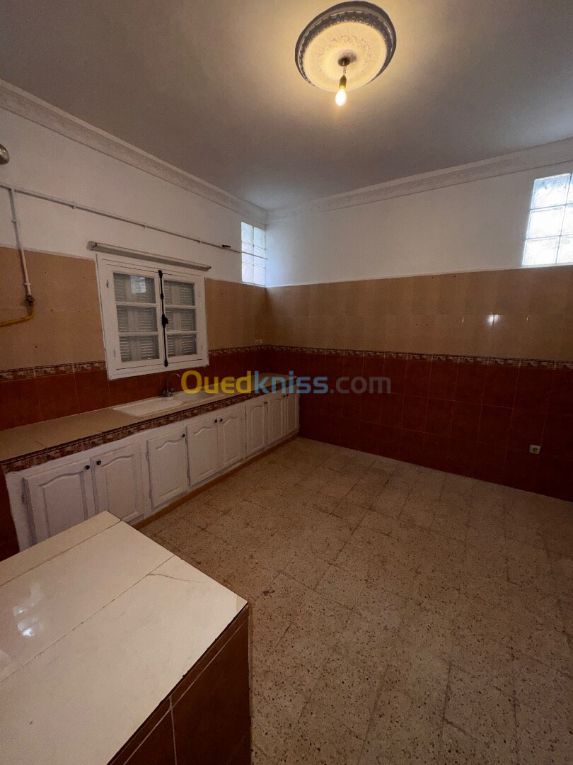 Location Appartement F3 Tipaza Kolea